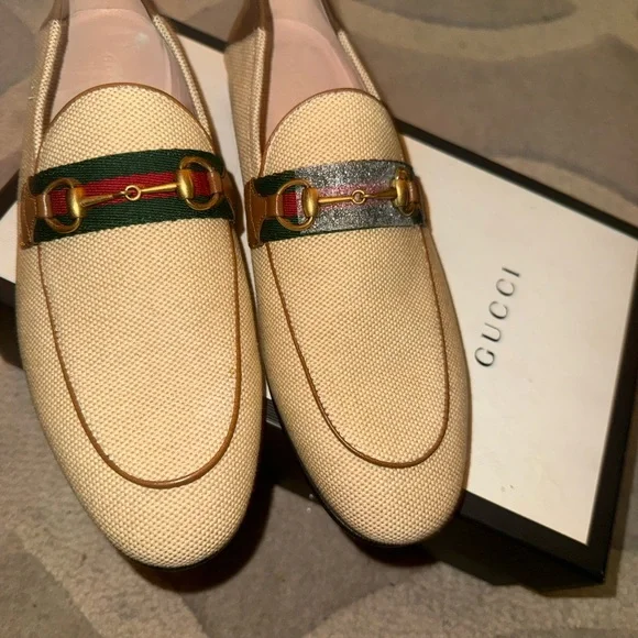 Gucci Tan and Brown Loafers with Green Accent - Picture 9 of 16